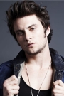 Shiloh Fernandez Film ve Dizileri